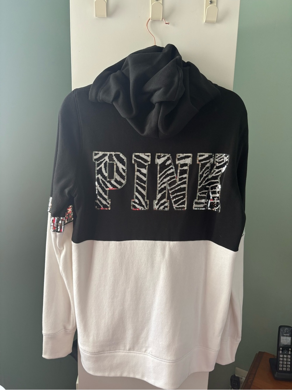 2014 NWT Victoria’s Secret PINK Zebra Print Bling Full Zip Up Varsity Hoodie M - Picture 3 of 13